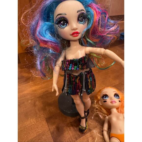 Rainbow high doll bundle - Picture 2 of 4